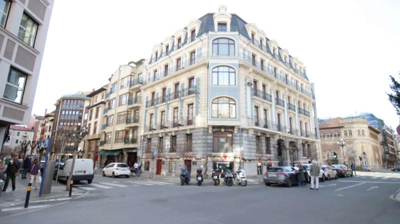 Foto b7aefad5-cfe5-4f20-aed6-b1ca7cd1d724. Local comercial a Las Arenas Getxo