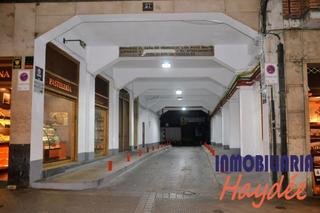 Aparcament cotxe a Zona Indautxu