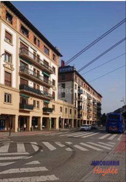 Foto 1af4ea28-6d87-4711-80c2-a5efdf01c93e. Piso  en plaza zubia en Las Arenas Getxo