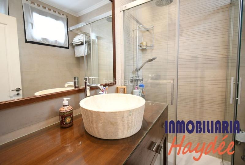 Foto aae18264-d5db-466d-94d3-186b8e6311d0. Flat with heating in Las Arenas Getxo