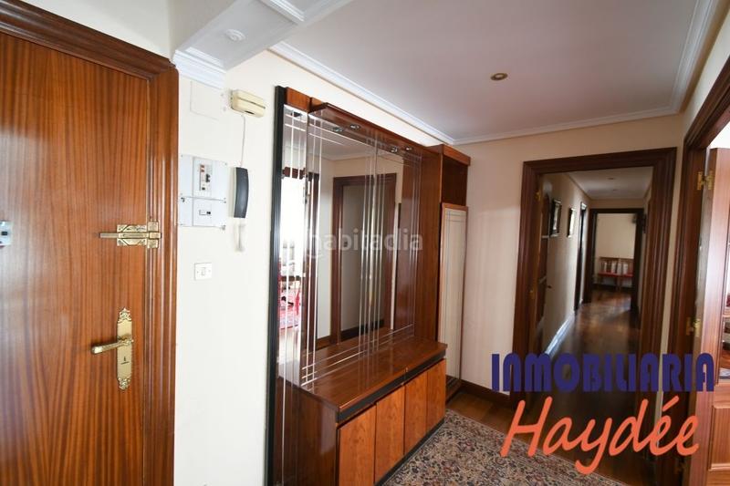 Foto b9f08eb4-81c7-4304-9896-0efe73e2773e. Appartement avec chauffage dans Artatza-Pinueta-Pinosolo Leioa