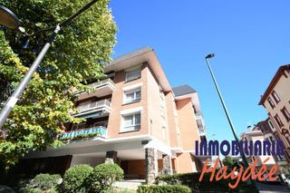 Pis a Las Arenas. Estudio en el centro de las arenas