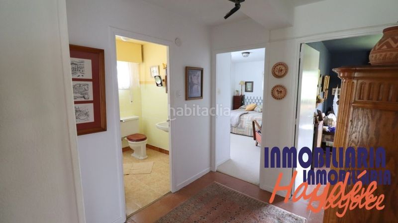 Foto 5ccfdefe-8921-4942-a2a0-2e3d9a863fe2. Casa amb calefacció aparcament piscina a santa maría de Getxo Getxo