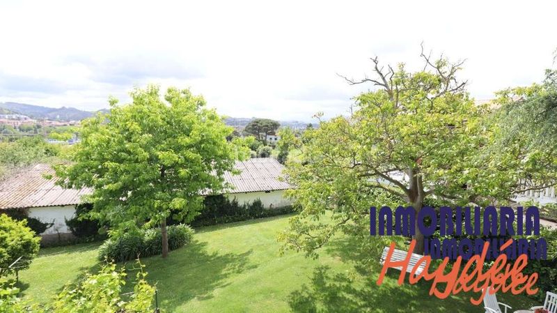 Foto bf710e81-69e6-4143-8d83-b0e0322e269d. Casa amb calefacció aparcament piscina a santa maría de Getxo Getxo