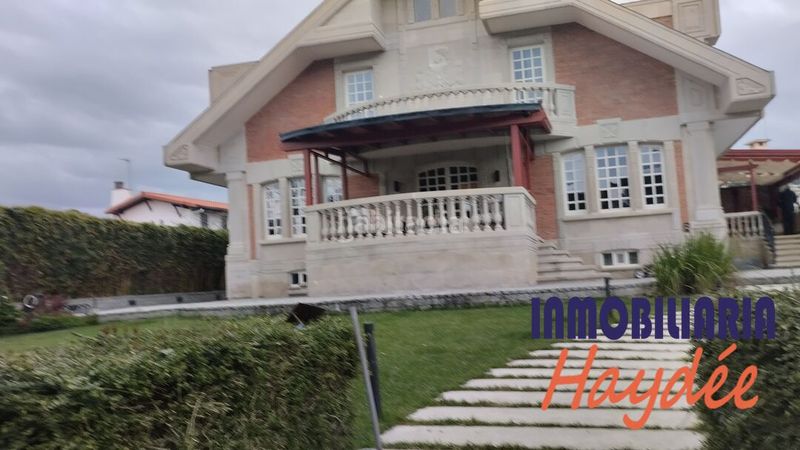 Foto 47043340-86b8-4ff7-a34d-eef4b0912162. Xalet amb calefacció aparcament a Plentzia