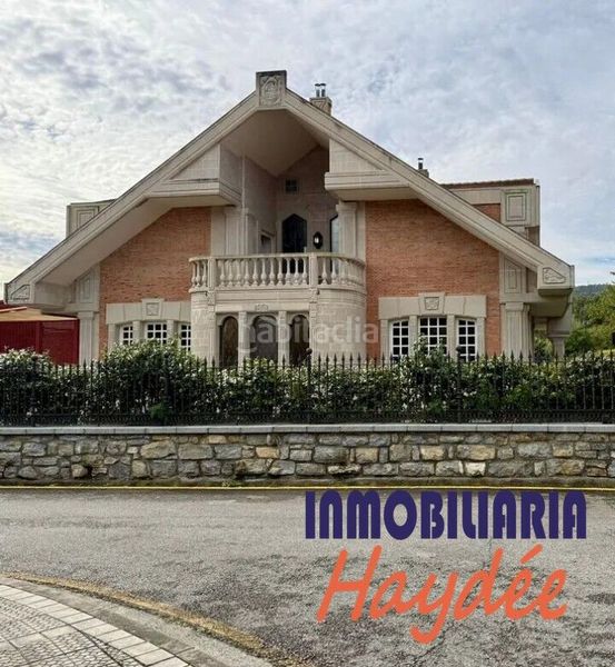 Foto fc1a5dda-aa8b-4074-91c5-69f6a1f71e58. Xalet amb calefacció aparcament a Plentzia