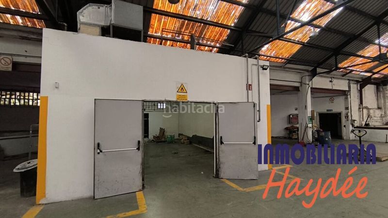 Foto fa215227-205e-453a-a8ce-b828c9af20f8. Nau industrial a Erandio