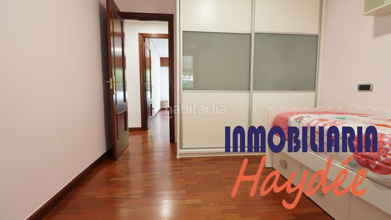 Foto e26c4d3d-35c0-4295-a359-bbb93fc83a7b. Pis amb calefacció aparcament a Centro Urbano-Hirigunea Leioa
