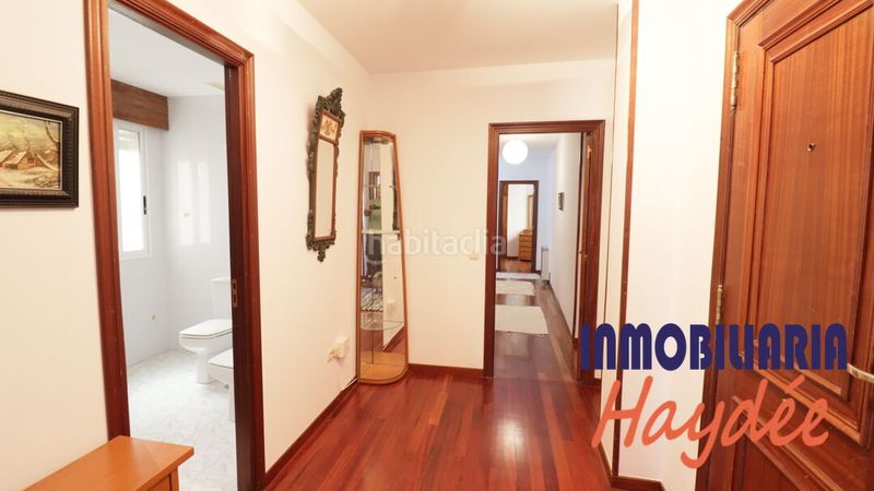 Foto c0e68f75-5c3f-4bb8-b32f-7bb9974a7dbf. Flat with heating parking in Melide