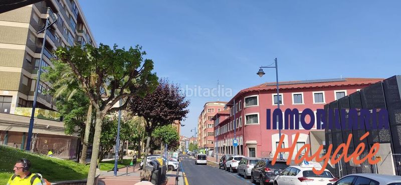 Foto f7f7dac0-cd61-4a72-b335-fb030798f520. Flat with heating in Lasesarre Barakaldo