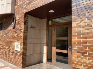 Lloguer Aparcament cotxe  Calle comunidad de extremadura. Garaje en alquiler en el lago de barañain