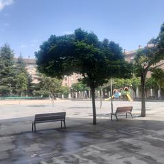 Local Comercial  Plaza de iturriotzaga. Os presentamos fabuloso local en rochapea.