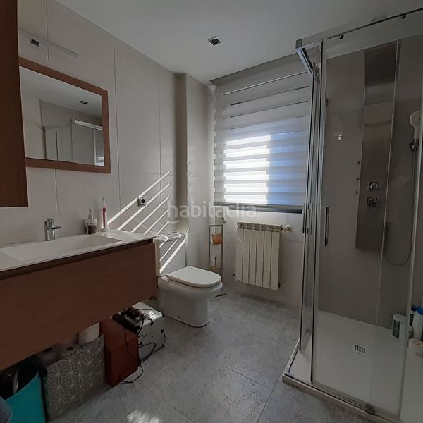 Foto 03a394fd-270b-45e3-829d-b17cfad2f371. Casa adossada amb calefacció aparcament a Esteribar