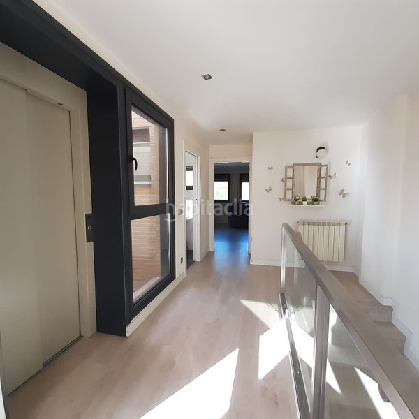 Foto 50a38d19-cfcb-4190-b4f2-b0c84ab461af. Casa adossada amb calefacció aparcament a Esteribar