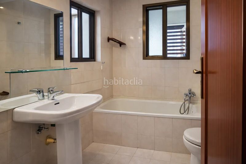 Foto d6572412-4e57-41b5-9277-c0ea57c71ebc. Pis amb calefacció aparcament a Barañáin / Barañain