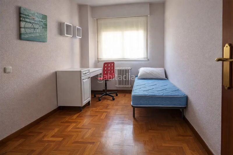 Foto f02aeae5-eac9-4570-8d8f-dd22c03f834a. Pis amb calefacció aparcament a Barañáin / Barañain