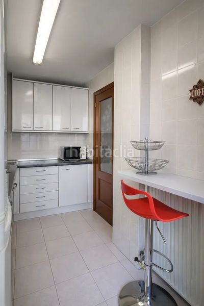 Foto d1c3b048-822b-4c64-83fa-edf8b973b019. Pis amb calefacció aparcament a Barañáin / Barañain