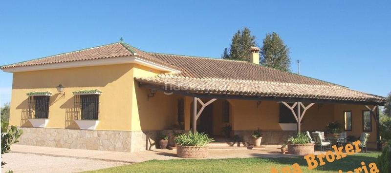 Foto edb6cc0f-bb43-408f-a6c0-9f67bdaae499. Chalet con riscaldamento parcheggio piscina in Arriate