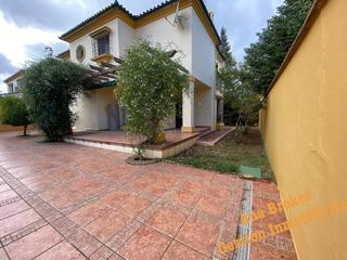 Chalet à La Planilla. Gran casa en venta