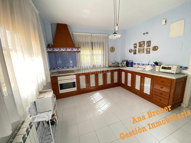 Foto d558b78f-f7aa-4859-9fa7-971d29350ba6. Chalet gran casa en venta en La Planilla Ronda