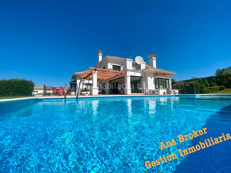 Foto 2a40f8bb-621c-4307-b93a-a991a5b1a30d. Chalet villa en venta en Arcos de la Frontera