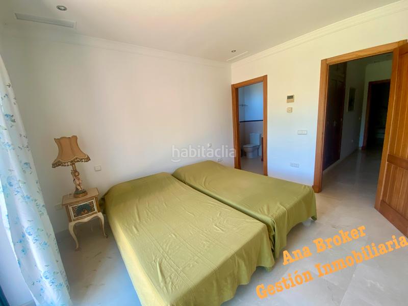 Foto cb054c3b-9e2c-4d32-9e16-9f9f6635b6c3. Chalet villa en venta en Arcos de la Frontera
