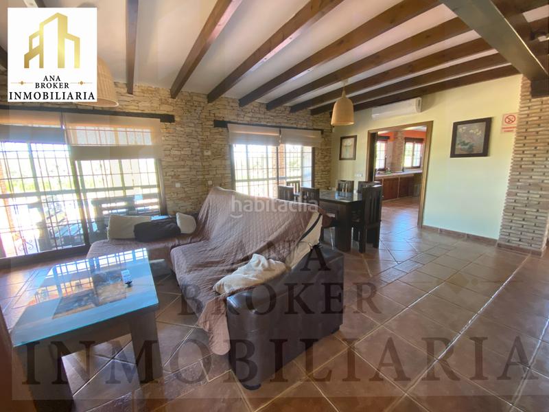 Foto 21deceea-504e-4521-a029-6dcb4d3f6a35. Maison avec cheminée chauffage parking piscine dans Marbella