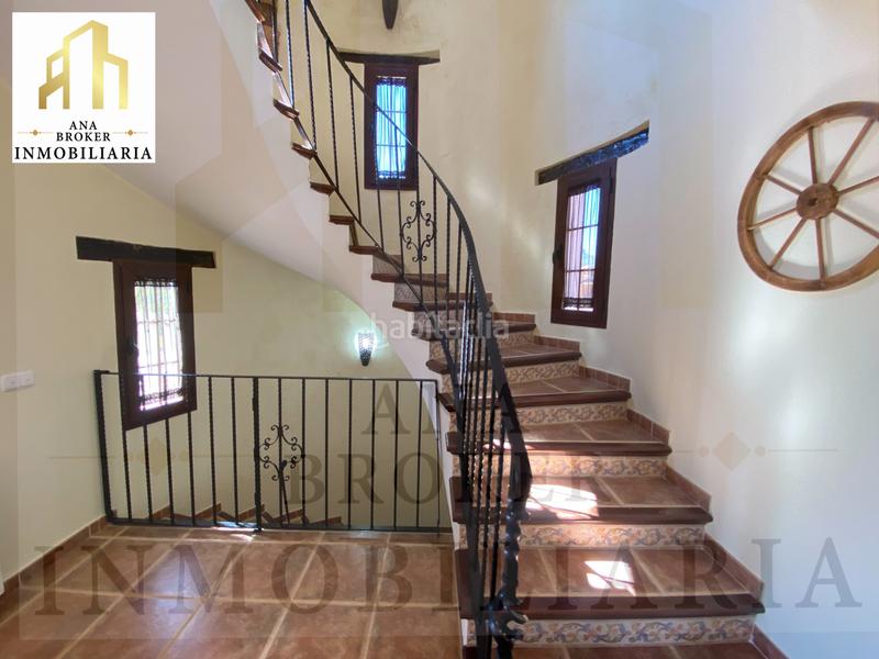 Foto af6ee62a-c56a-4393-8ecc-a07a597b7879. Maison avec cheminée chauffage parking piscine dans Marbella