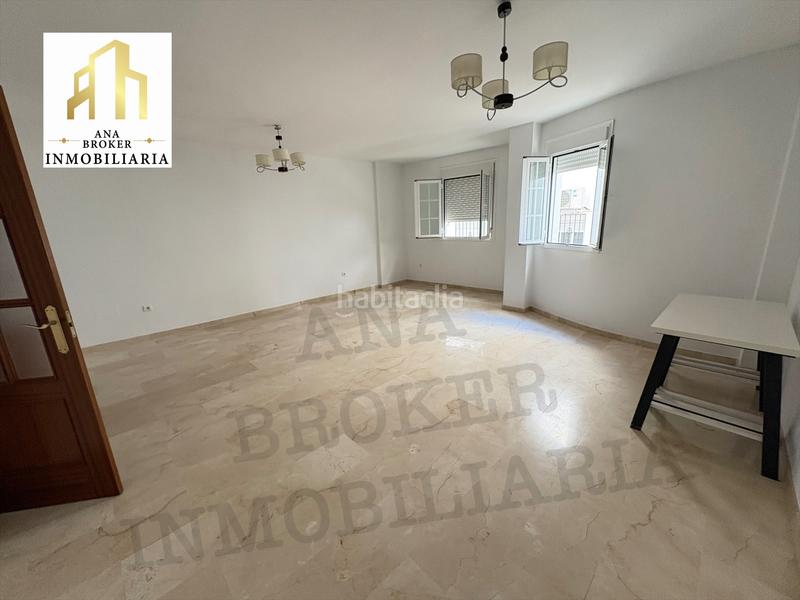 Foto 12e450ba-f109-449b-9df3-883f2ff86677. Rent flat in Centro Ronda