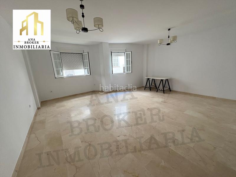 Foto babdf8a5-2b6f-4119-adad-13e01c3c55b8. Rent flat in Centro Ronda