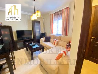 Casa adosada  Calle san francisco de as�s. ? vivienda con encanto en barrio tranquilo � lista para entrar a