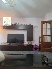 Flat in San Rafael. ?? amplio piso bajo en zona tranquila y muy bien ubicada ??