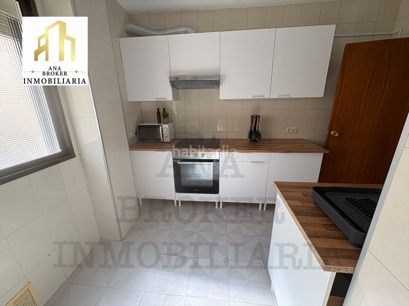 Foto c0588484-31b3-4431-921a-e36b3ed3cfad. Location appartement dans San Rafael Ronda
