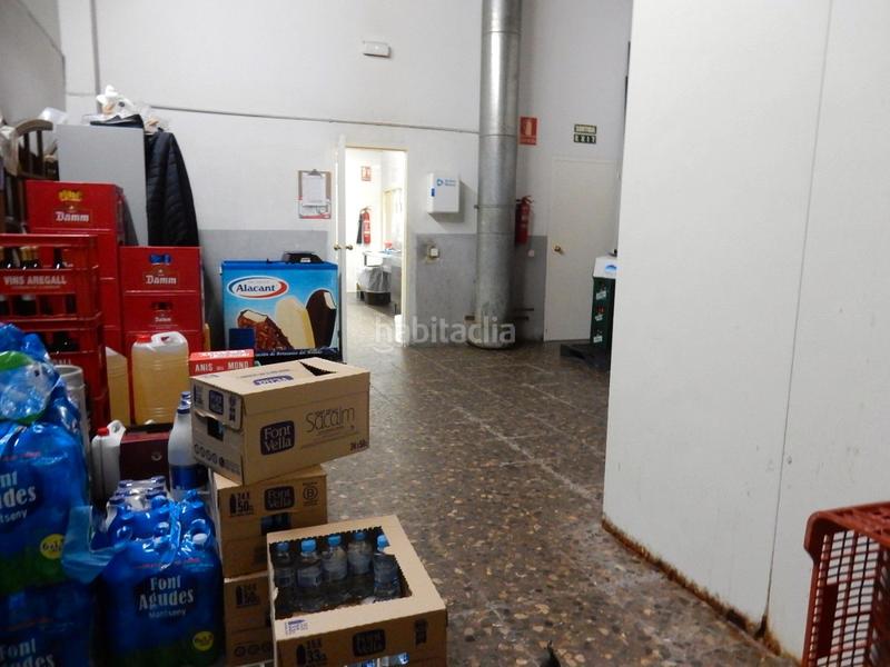 Foto 0e6a5157-b9dd-46b2-b3a0-89271f11535b. Local comercial amb calefacció a Zona Industrial Rubí