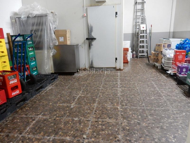 Foto 19b6edb2-5dc9-4441-96bb-0c1525417daf. Local comercial amb calefacció a Zona Industrial Rubí
