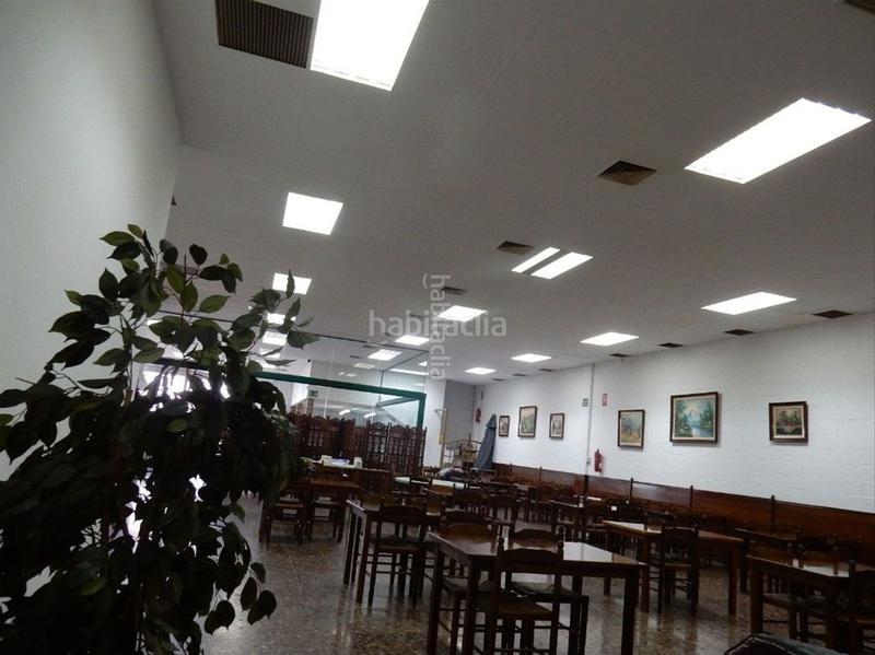 Foto bf7918b0-4968-47d8-91f6-1f41b5d9e173. Local comercial amb calefacció a Zona Industrial Rubí