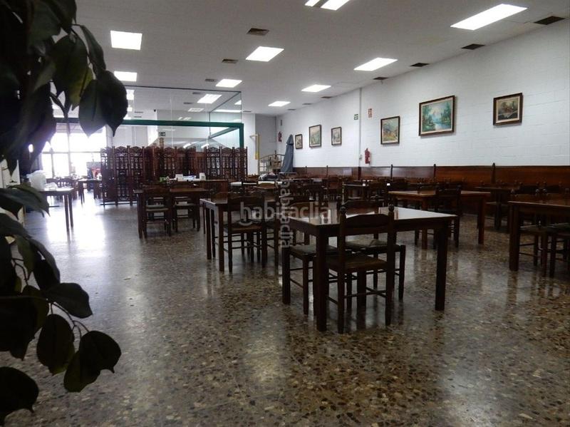 Foto ed8d9c5c-bd20-4d56-9e8c-5b7ee0ccca3b. Local comercial amb calefacció a Zona Industrial Rubí