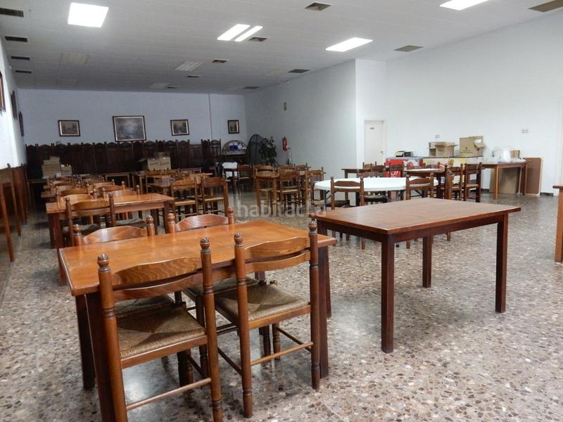 Foto fc1c880f-8d38-4832-8756-3e3cb1d7c557. Local comercial amb calefacció a Zona Industrial Rubí
