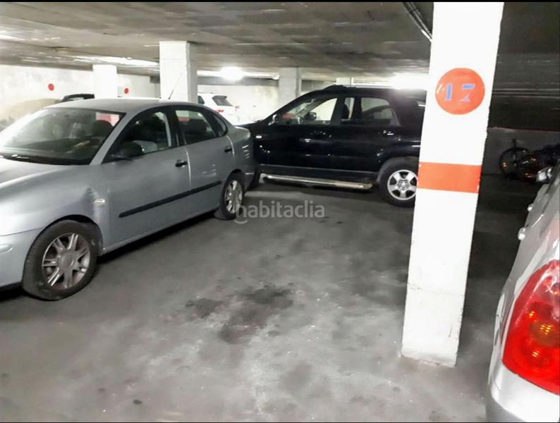 Foto 0d69ac17-3f13-474e-bc02-3b1216d0c287. Autoparkplatz in Centre Rubí