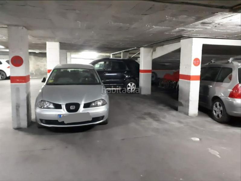 Foto 3f443422-be80-40ea-a362-4102c660c7f6. Autoparkplatz in Centre Rubí