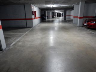 Lloguer Aparcament cotxe en Centre. Diferentes tamaños! pregúntenos!