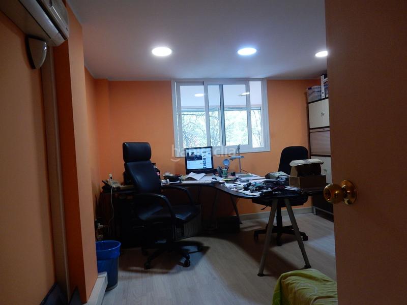 Foto 934fc699-0629-4770-9035-4a1ff9c8af65. Business premise with heating in Mercat Rubí