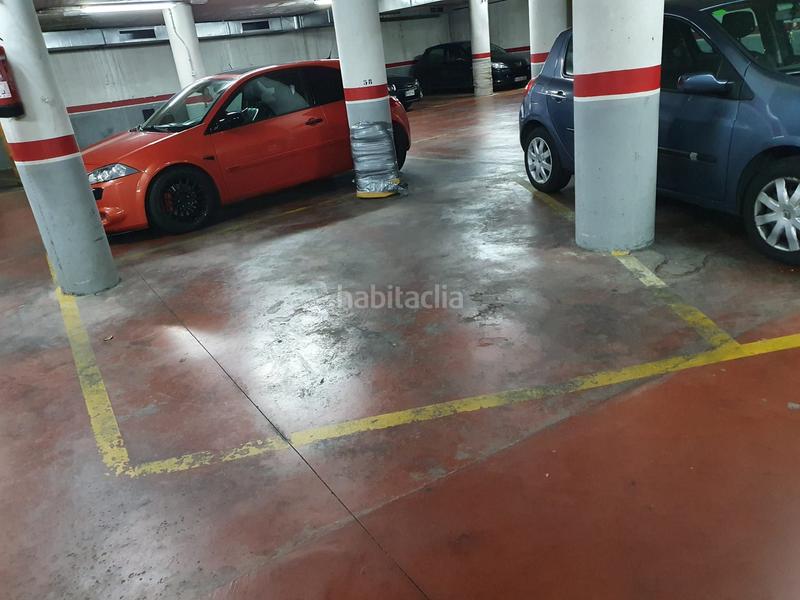 Foto 0c1bc9fa-9d28-46b5-97a9-27706ac633a1. Location parking voiture dans Mercat Rubí