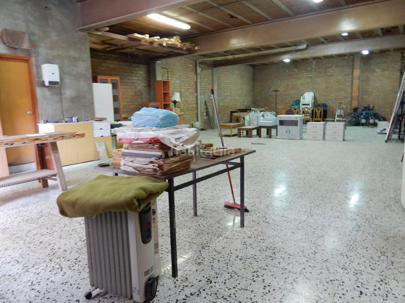 Foto 950c1732-2997-4cfb-bb45-7bd18f17d58d. Locale commerciale in Ca n´Oriol Rubí