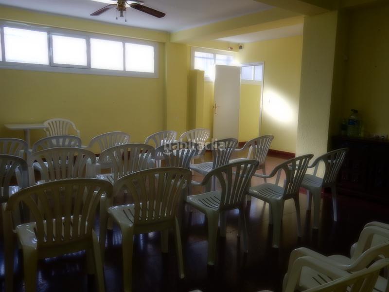 Foto 6dde7c7b-d03d-4df3-866a-6928a1a8605e. Locale commerciale in plaça constitució 6 in Les Torres Rubí