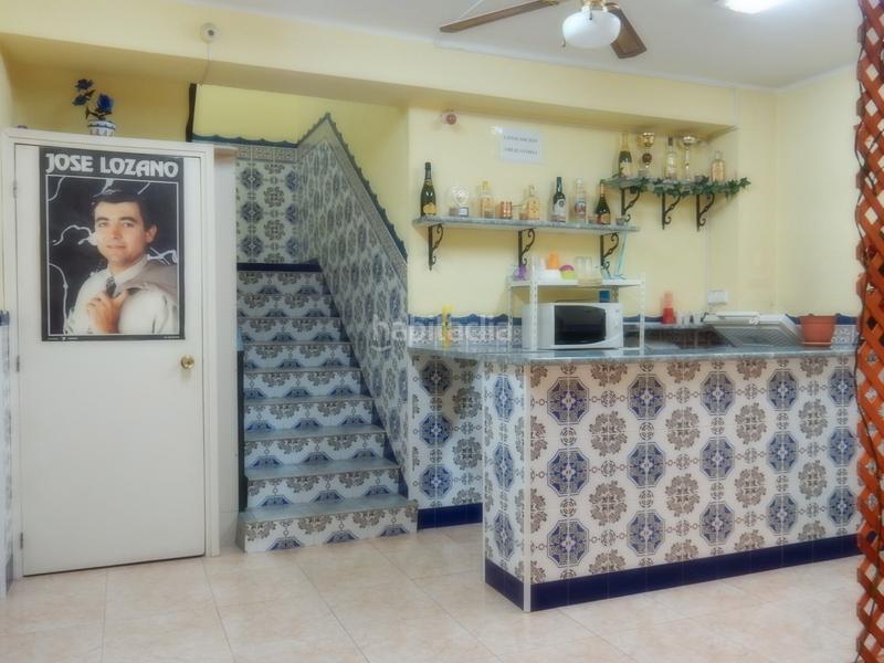 Foto be5d66bc-84d0-4f2b-9ec6-3705dd9b038b. Locale commerciale in plaça constitució 6 in Les Torres Rubí