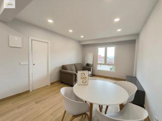 Lloguer Pis a General Dávila. Maravillosa vivienda reformada de tres habitaciones en el centro