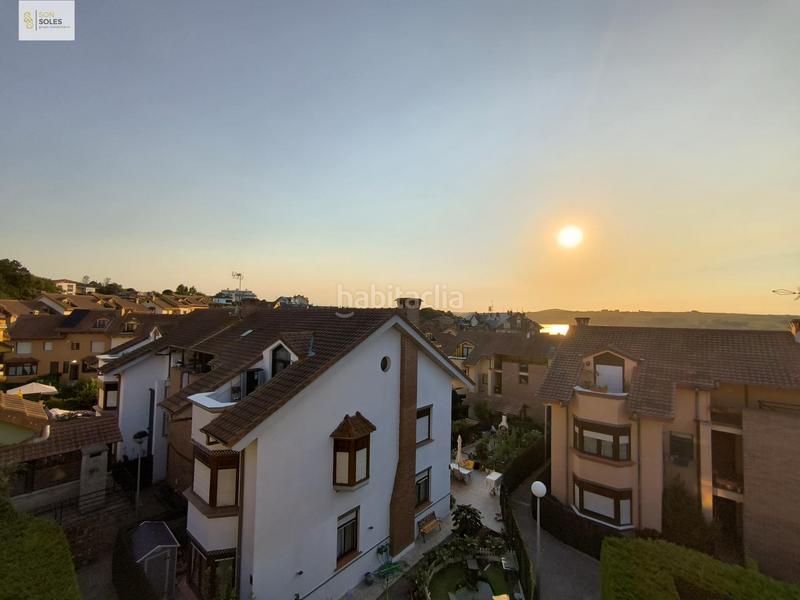 Foto d6d69383-ed98-421b-8a47-236fbbd2bb6c. Alquiler piso magnifico piso de dos habitaciones junto a la playa, garaje y trastero en Mogro. en Miengo