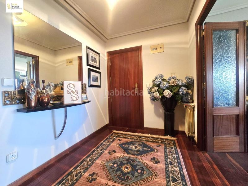 Foto aa7ca78b-2277-4ce9-bbb7-1e1b560ec5a6. Piso impresionante piso con trastero en la calle san fernando en Santander