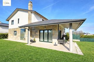 Chalet  Urbanizacion bezania. Magnífico chalet individual con terraza en bezana